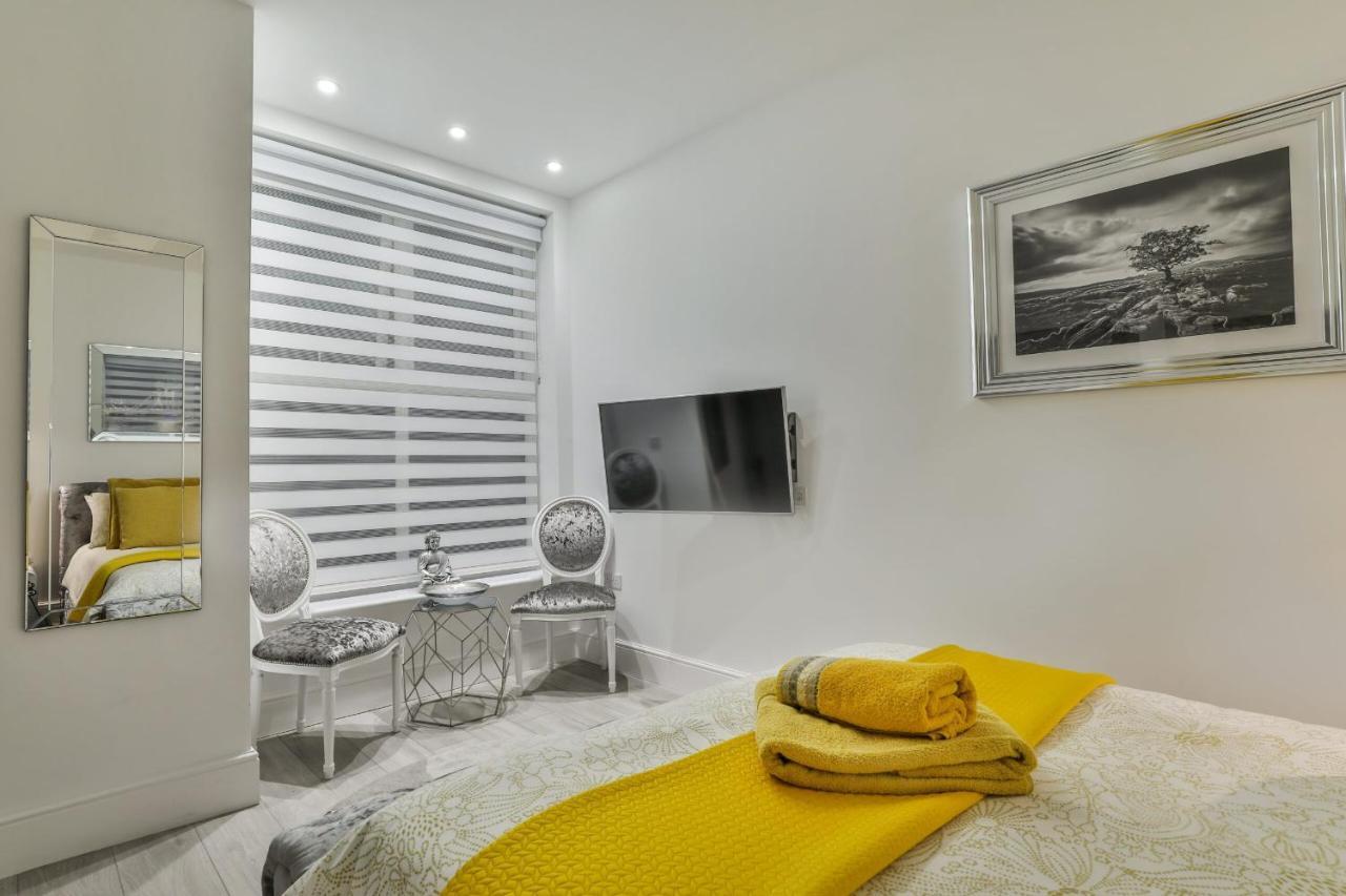 Apartment The - Ground Floor - Luxury For Up To 4 Guests Near Open Air Theatre And North Bay Scarborough