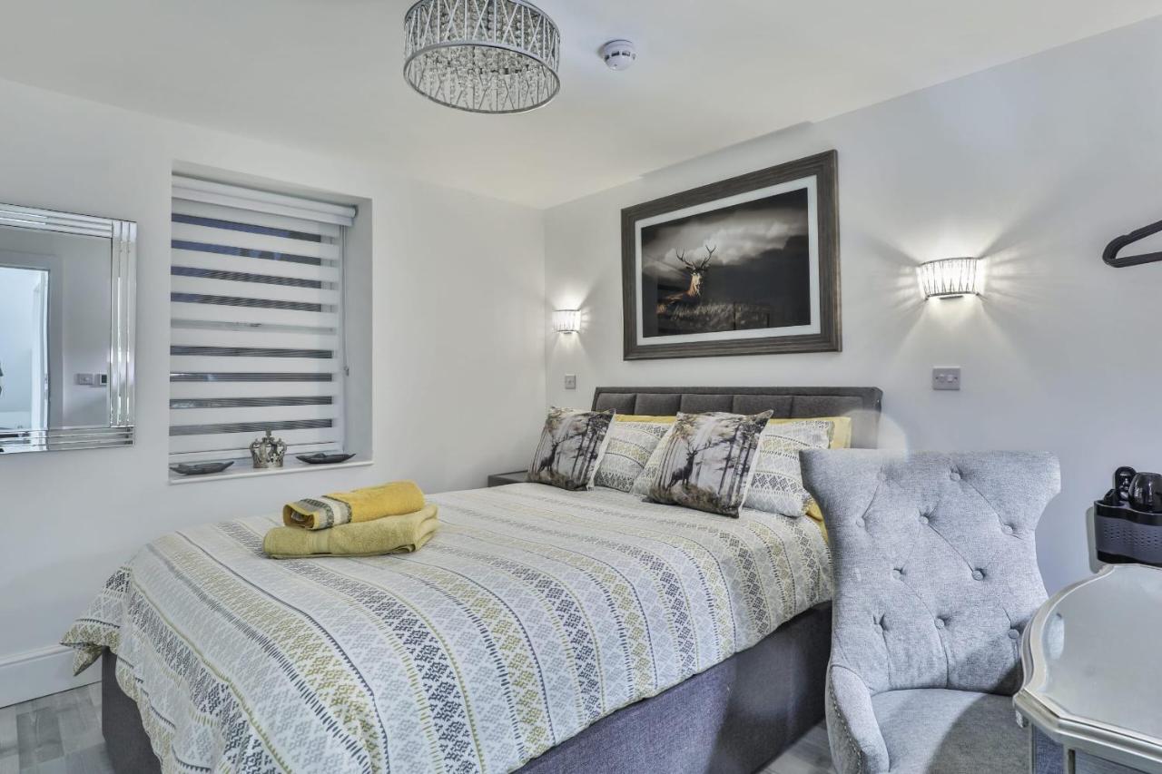 The - Ground Floor - Luxury For Up To 4 Guests Near Open Air Theatre And North Bay * Scarborough