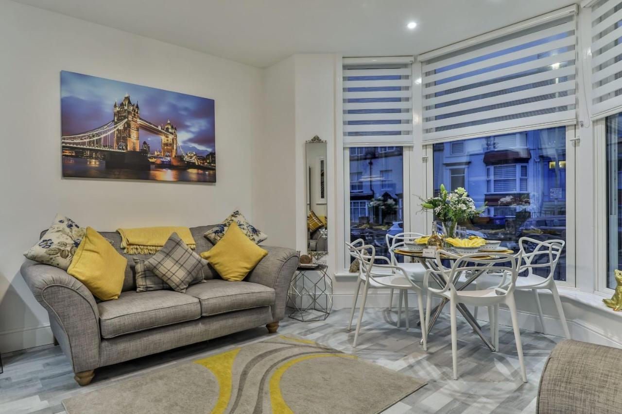 The - Ground Floor - Luxury For Up To 4 Guests Near Open Air Theatre And North Bay Apartment Scarborough